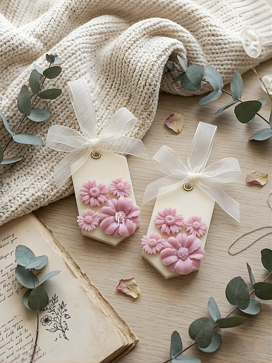 Wax sachets decorated with pink daisies and white ribbon bows, handmade soy wax, Pink Blossom bulk order